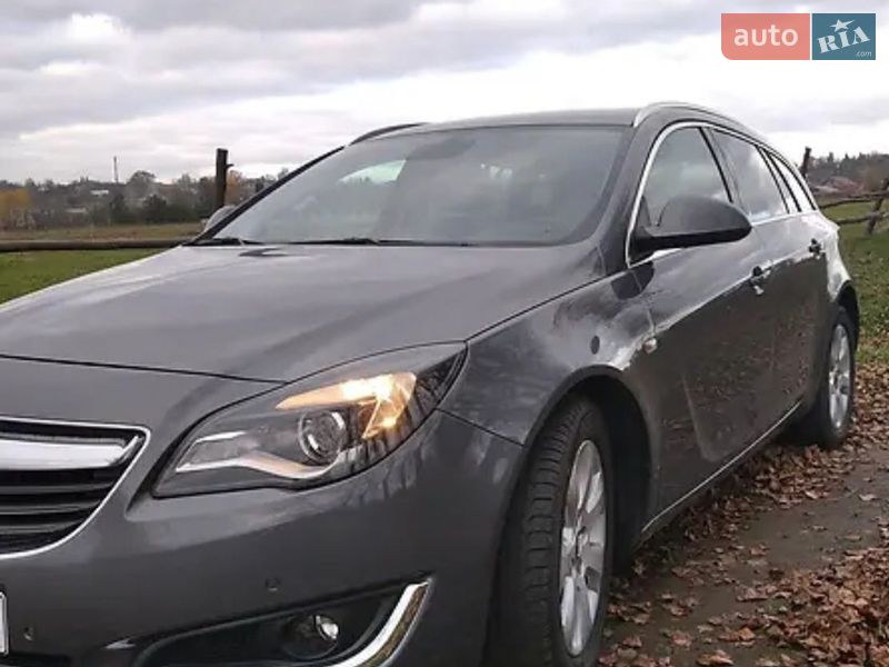 Універсал Opel Insignia 2016 в Острозі
