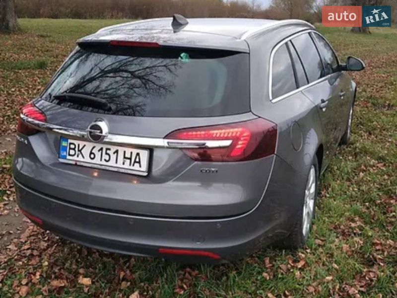Універсал Opel Insignia 2016 в Острозі
