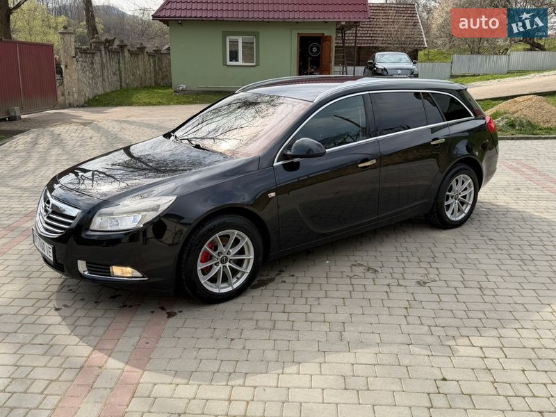 Opel Insignia 2011