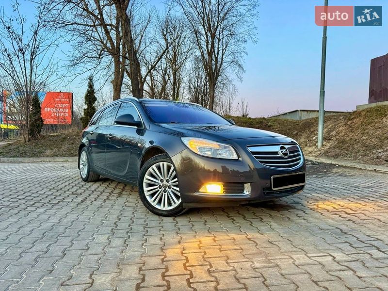 Универсал Opel Insignia 2013 в Тернополе