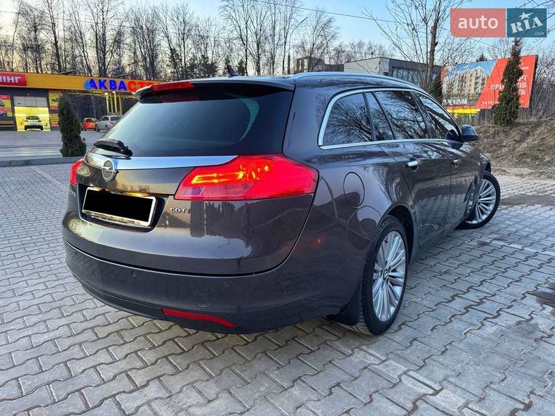 Универсал Opel Insignia 2013 в Тернополе