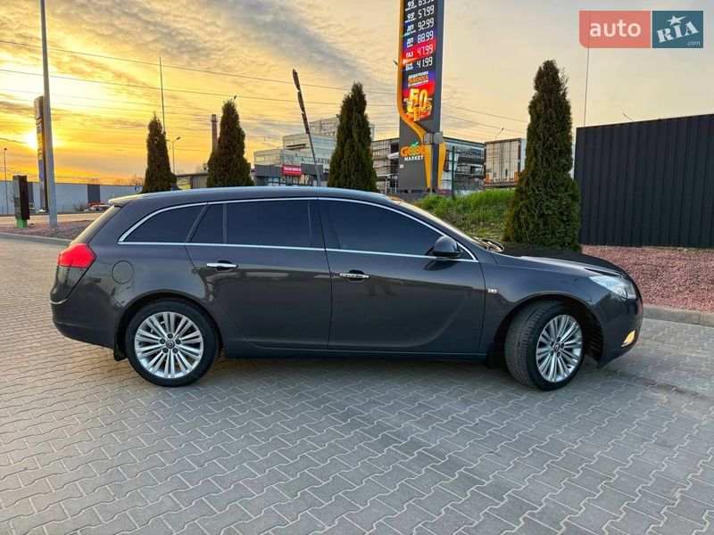 Универсал Opel Insignia 2013 в Тернополе