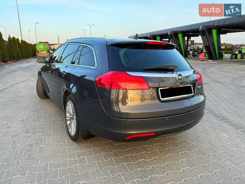 Универсал Opel Insignia 2013 в Тернополе