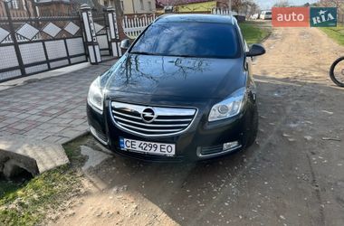 Універсал Opel Insignia 2011 в Чернівцях