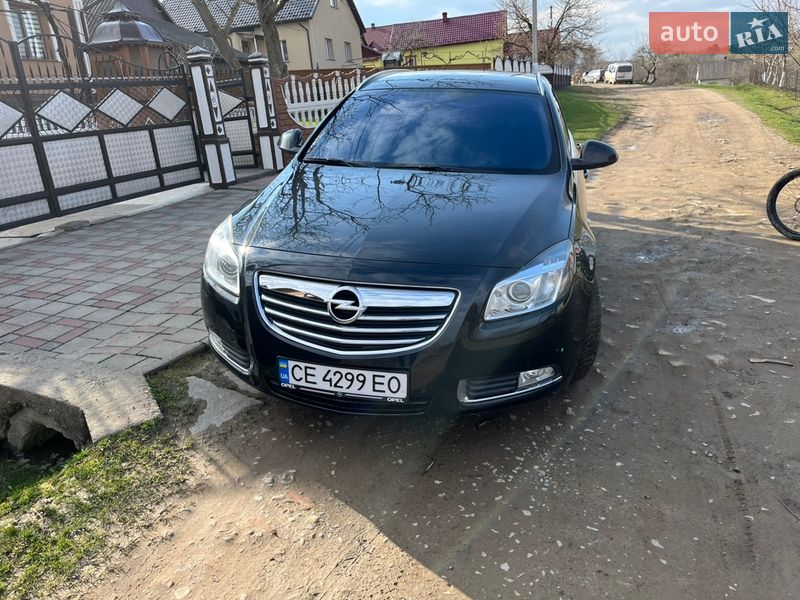 Opel Insignia 2011