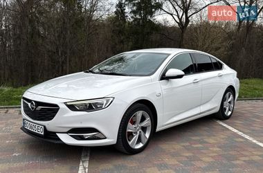 Лифтбек Opel Insignia 2017 в Тернополе