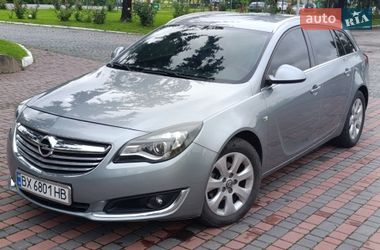 Універсал Opel Insignia 2015 в Старокостянтинові