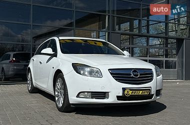 Універсал Opel Insignia 2010 в Івано-Франківську