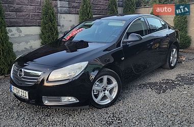 Седан Opel Insignia 2009 в Луцьку