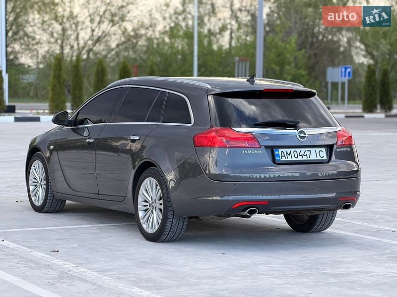 Универсал Opel Insignia 2012 в Звягеле