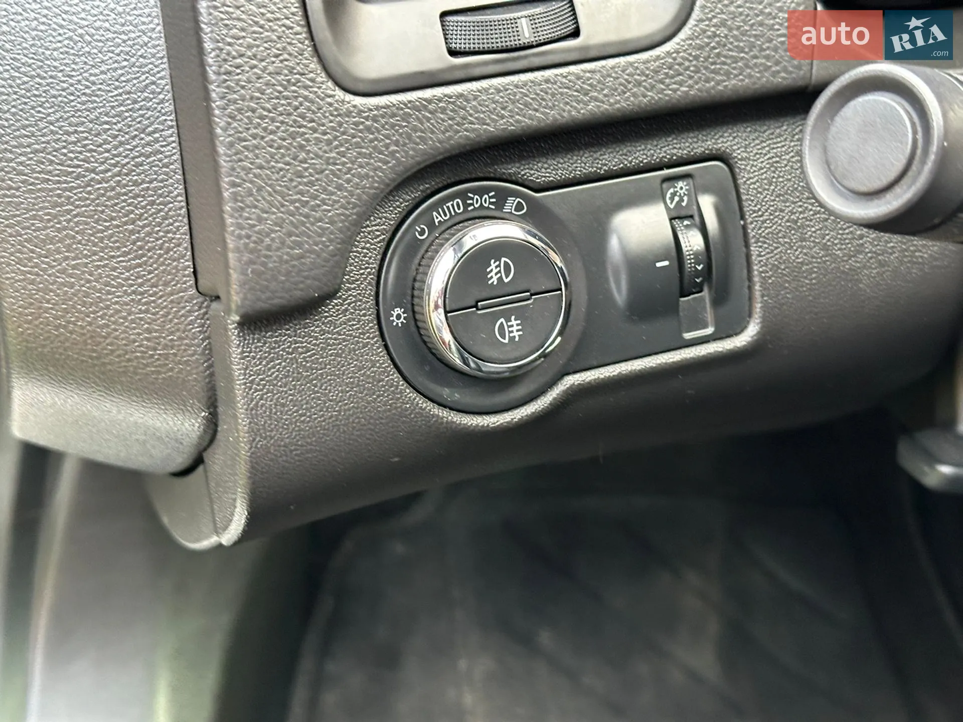 2013 Opel Insignia - мініатюра 14