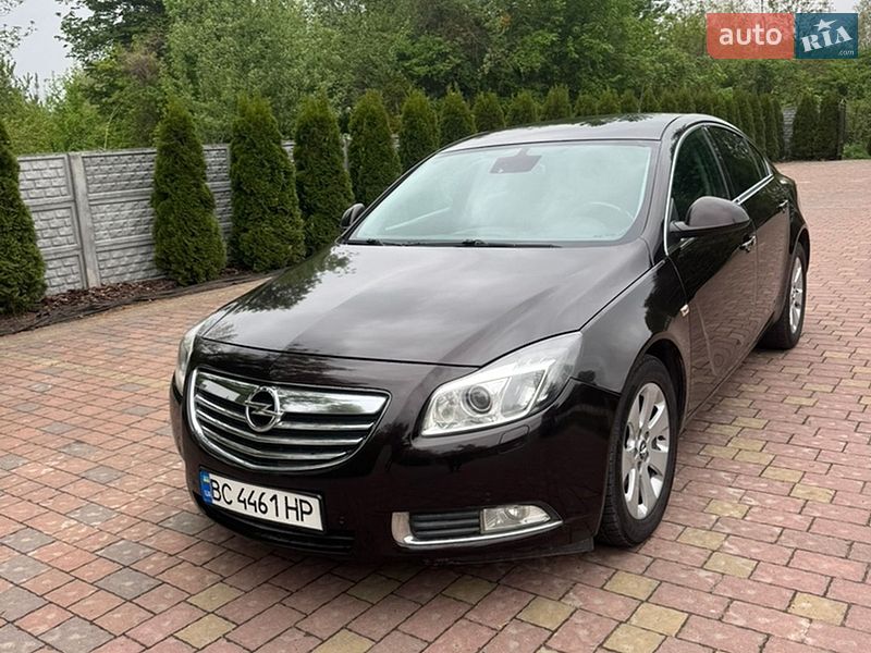 Opel Insignia 2011