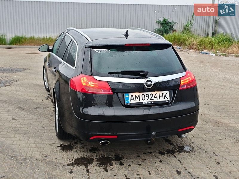 Универсал Opel Insignia 2010 в Лиманском