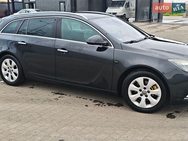 Универсал Opel Insignia 2010 в Лиманском