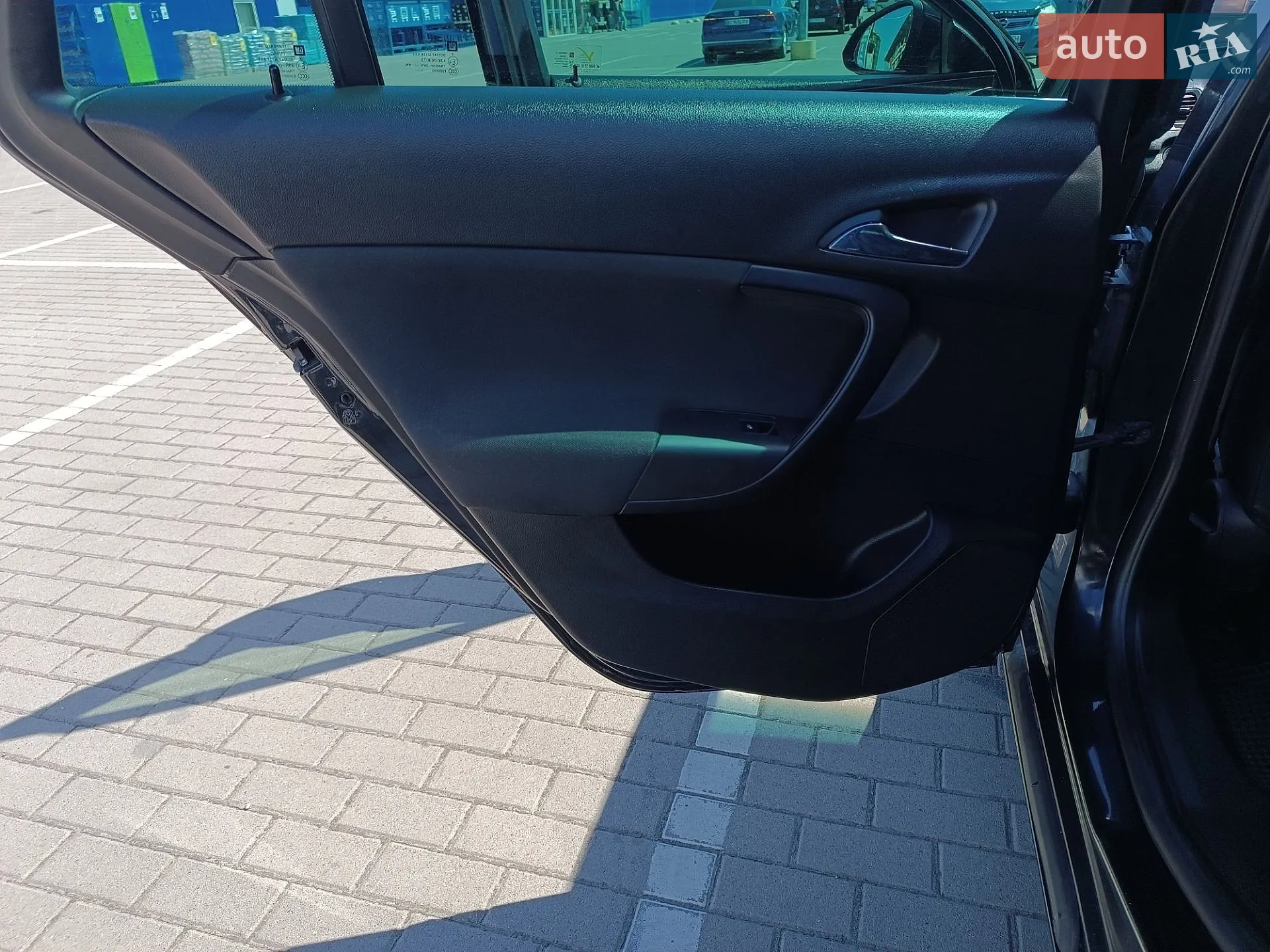 2011 Opel Insignia - мініатюра 13