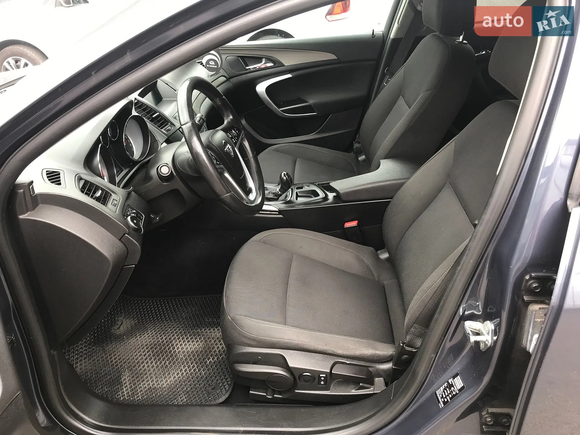 2010 Opel Insignia - мініатюра 8