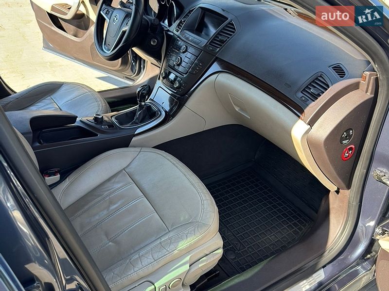 Універсал Opel Insignia 2009 в Києві