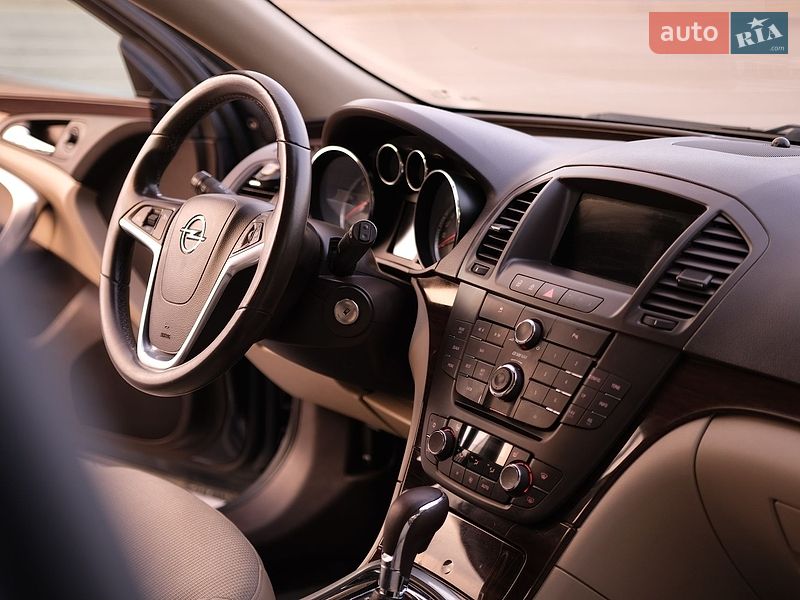 Універсал Opel Insignia 2010 в Коломиї