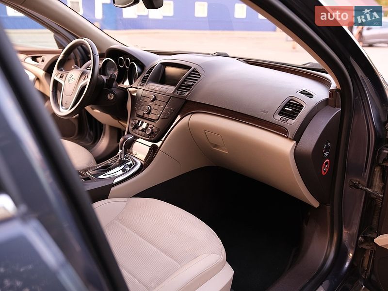 Універсал Opel Insignia 2010 в Коломиї