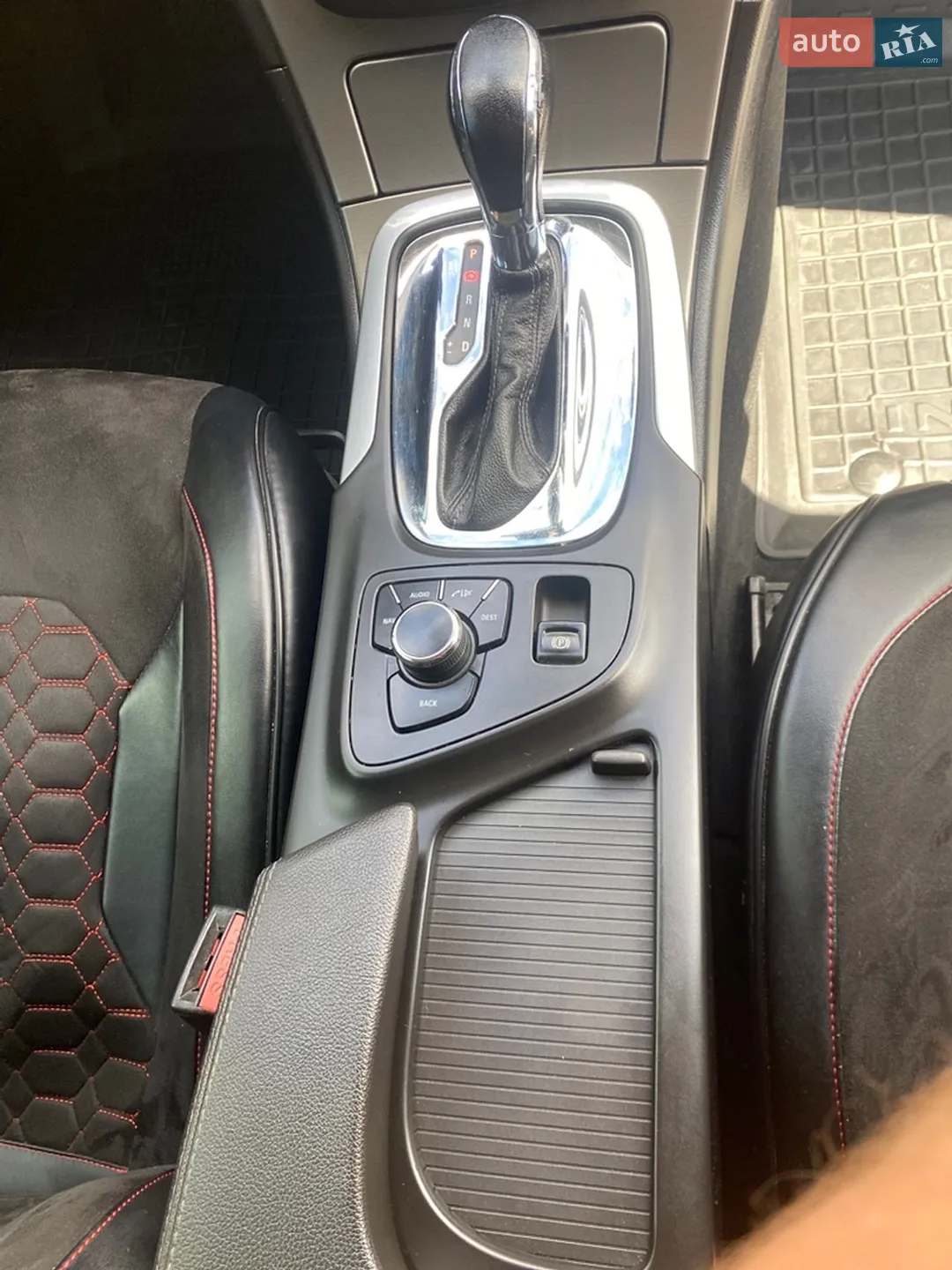 2010 Opel Insignia - мініатюра 17