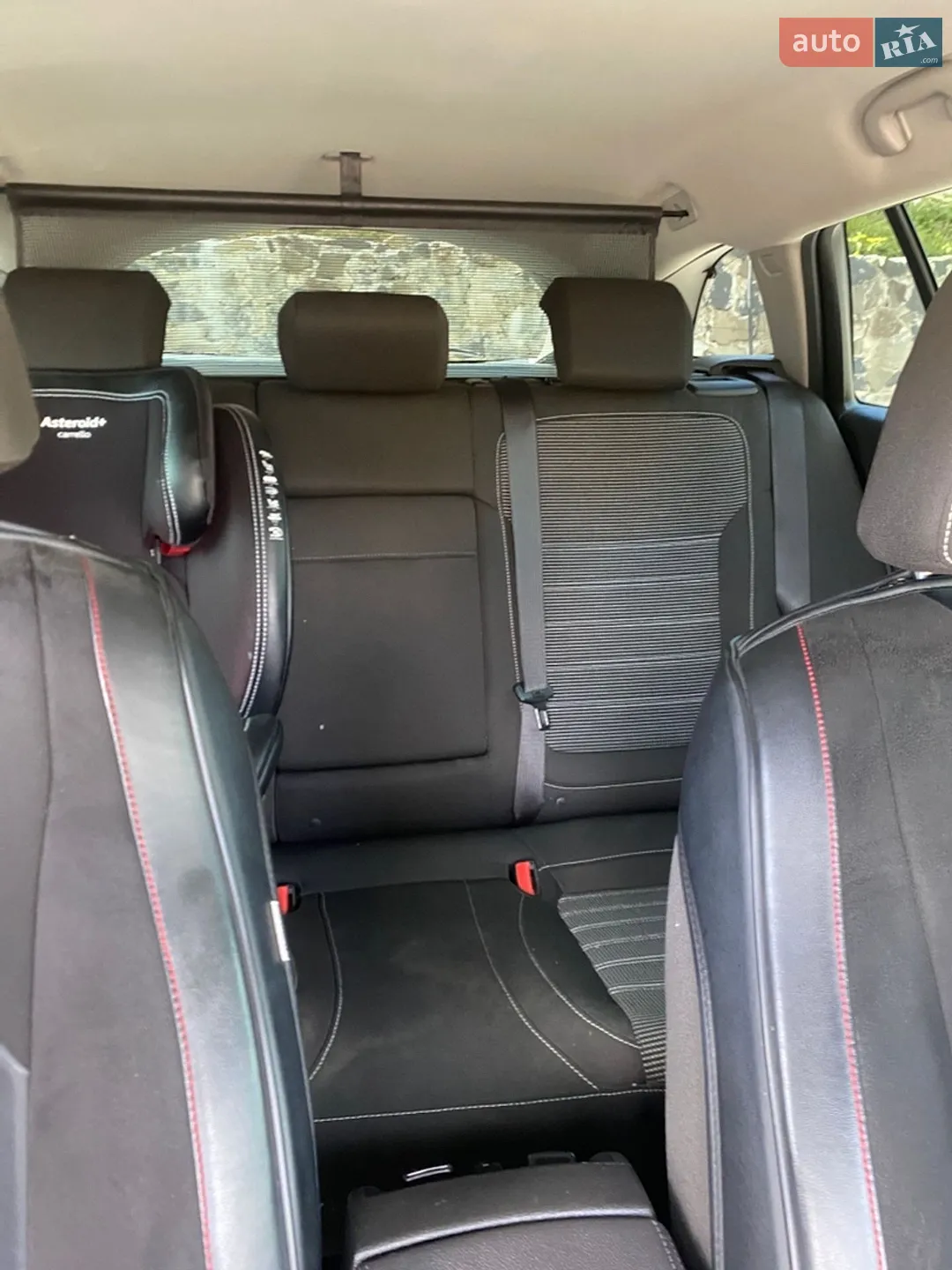 2010 Opel Insignia - мініатюра 19