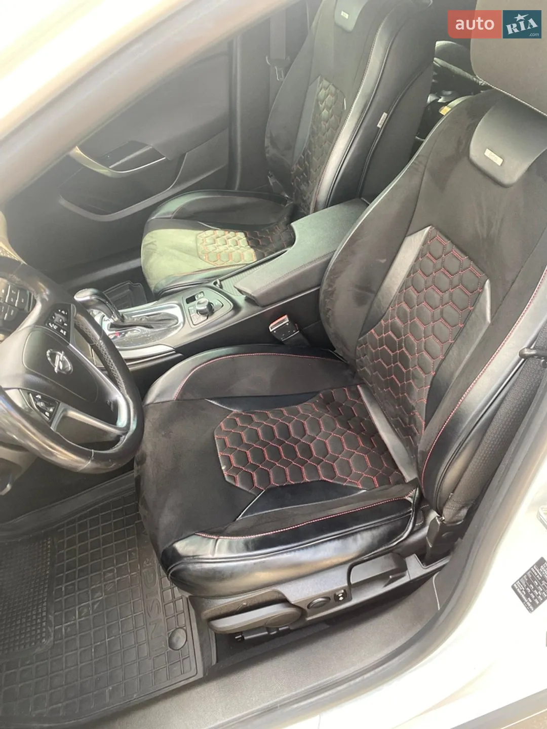2010 Opel Insignia - мініатюра 22