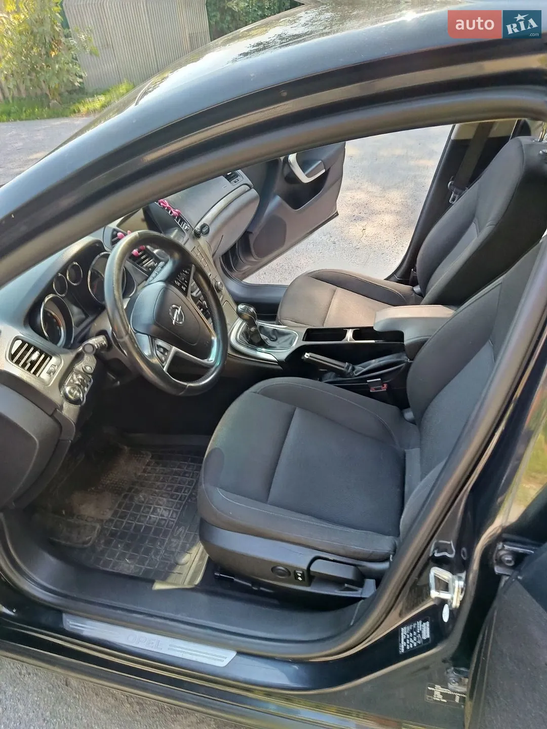 2012 Opel Insignia - мініатюра 8