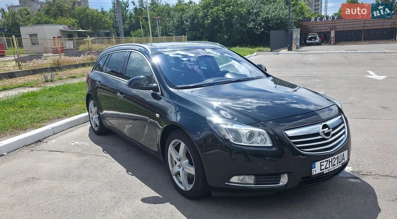 2010 Opel Insignia - мініатюра 16