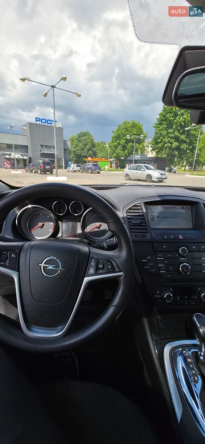 2010 Opel Insignia - мініатюра 9