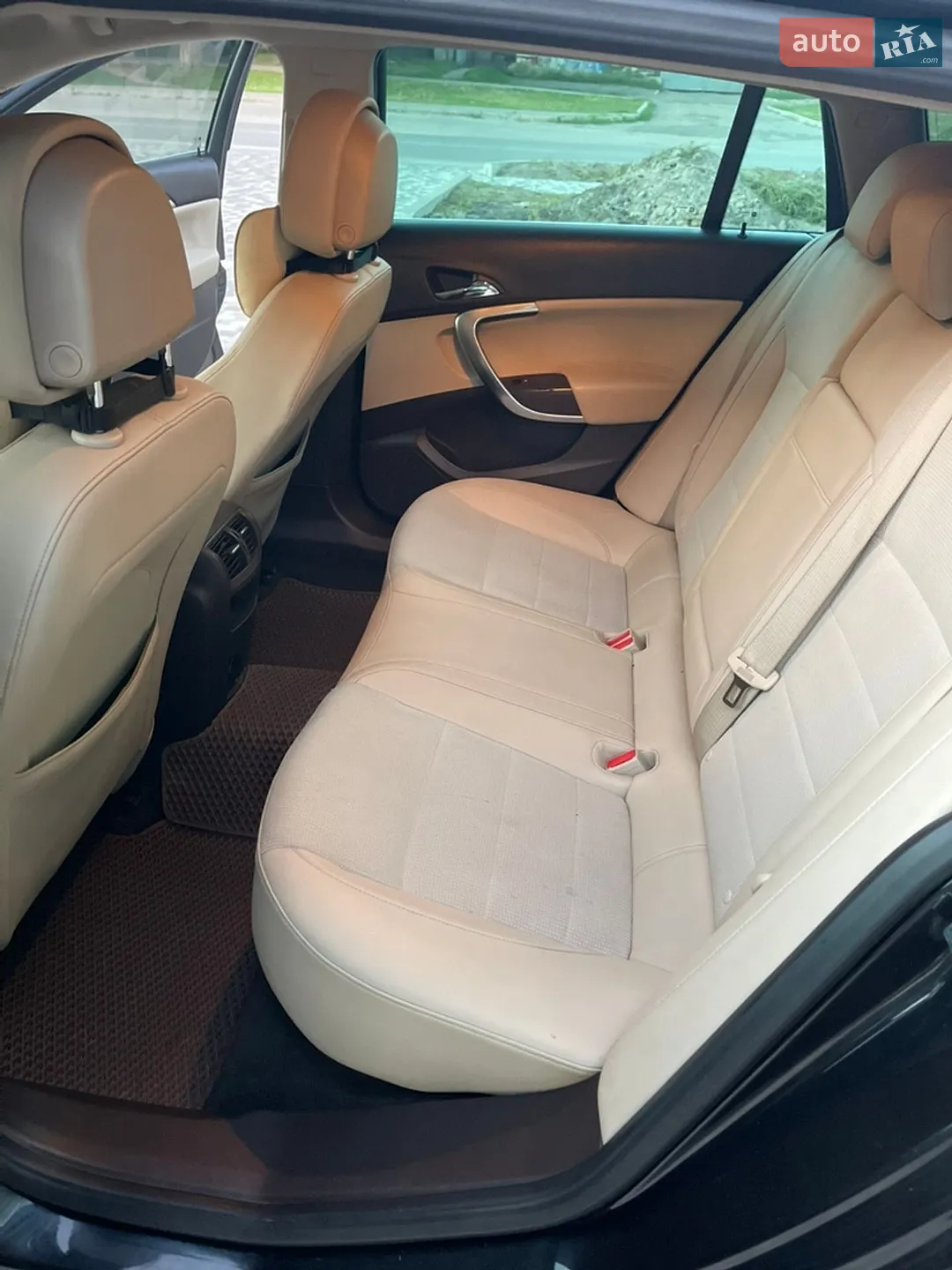 2010 Opel Insignia - мініатюра 10