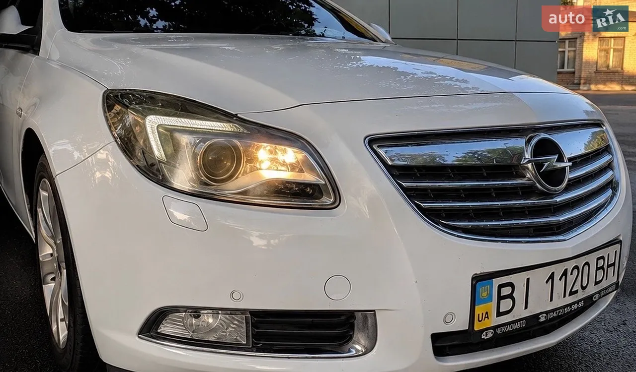 2010 Opel Insignia - мініатюра 21