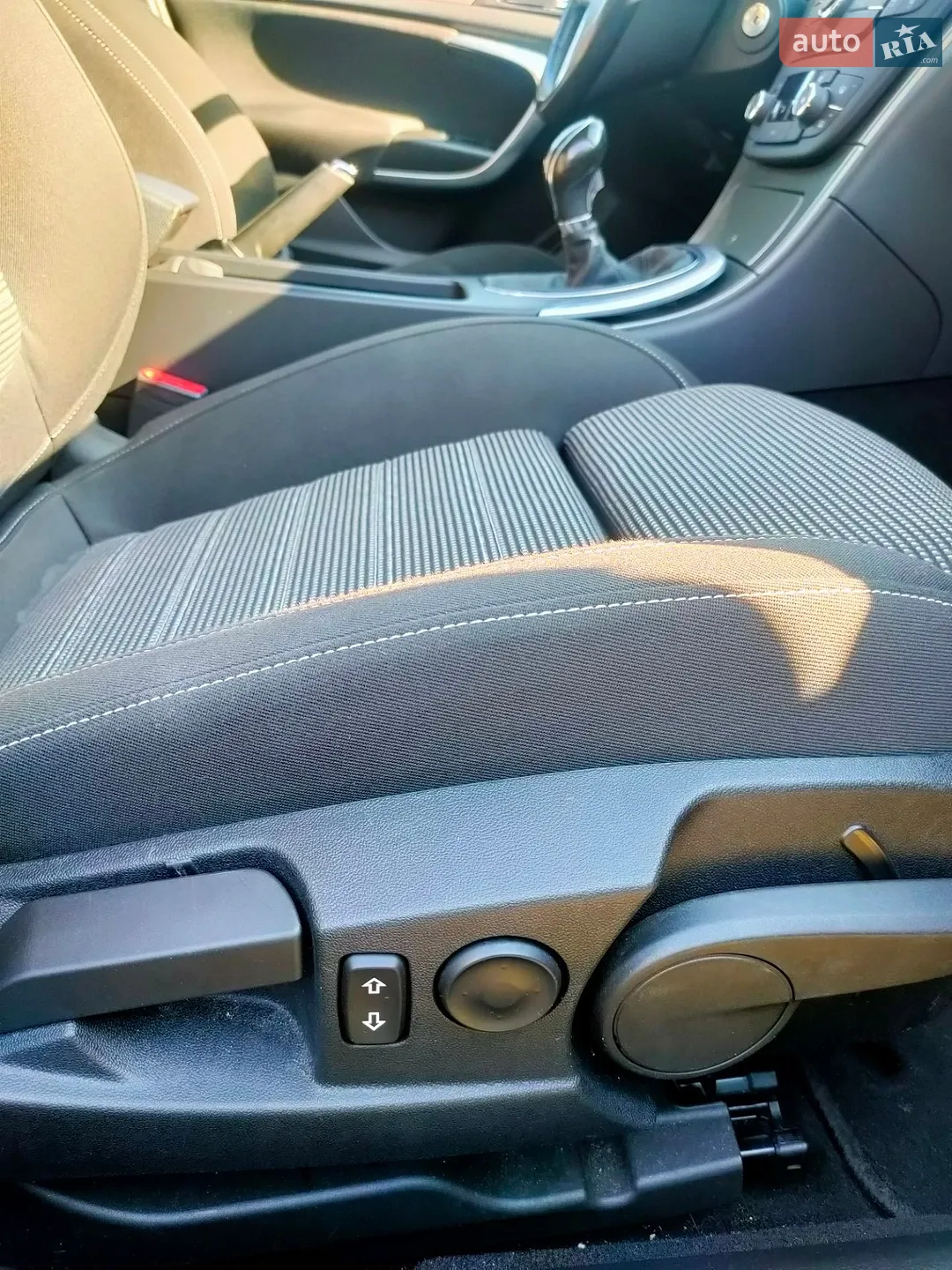 2012 Opel Insignia - мініатюра 16