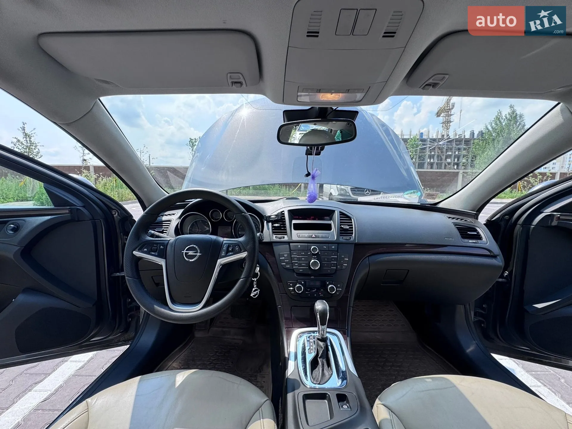 2010 Opel Insignia - мініатюра 5