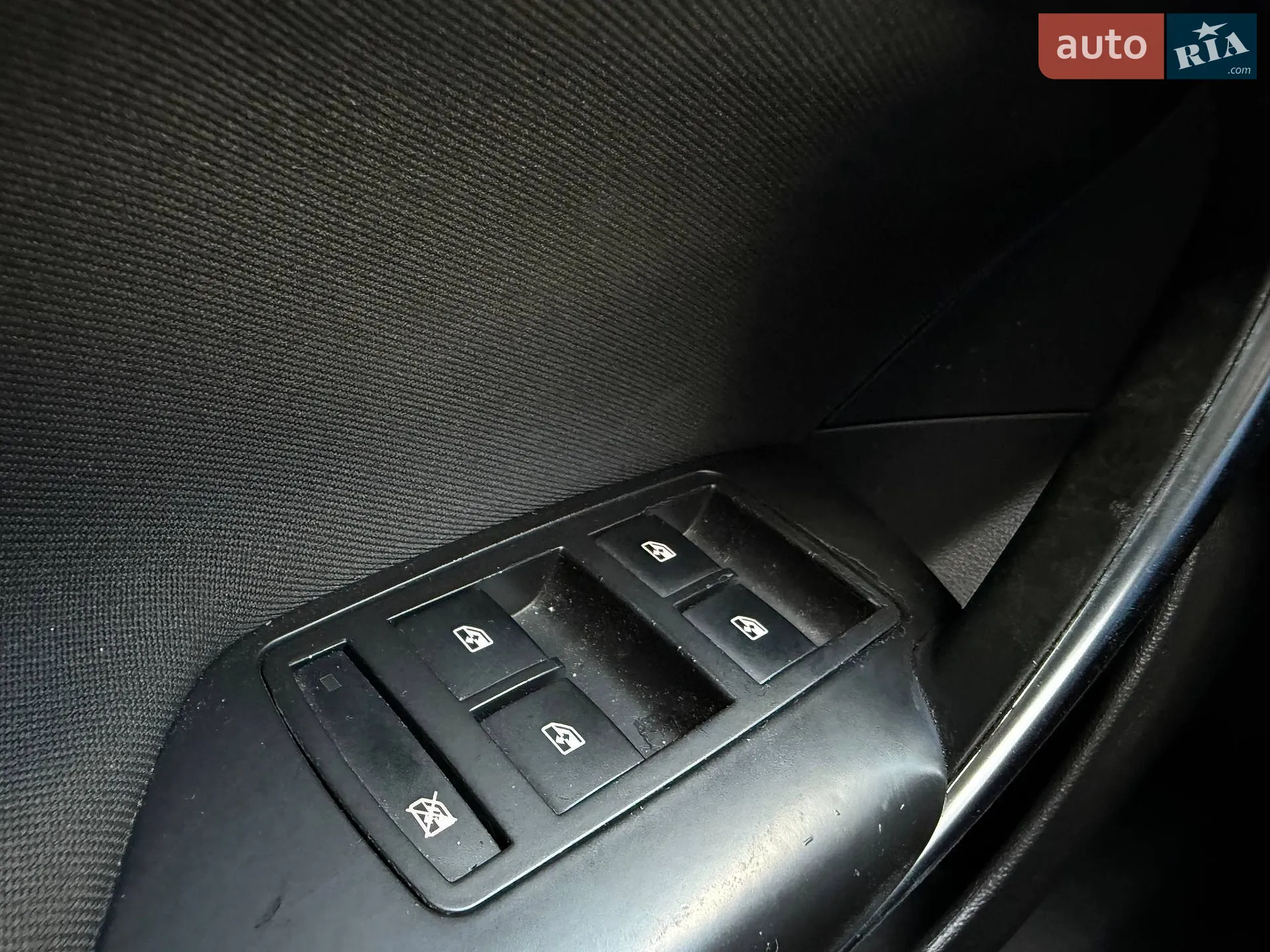 2010 Opel Insignia - мініатюра 16