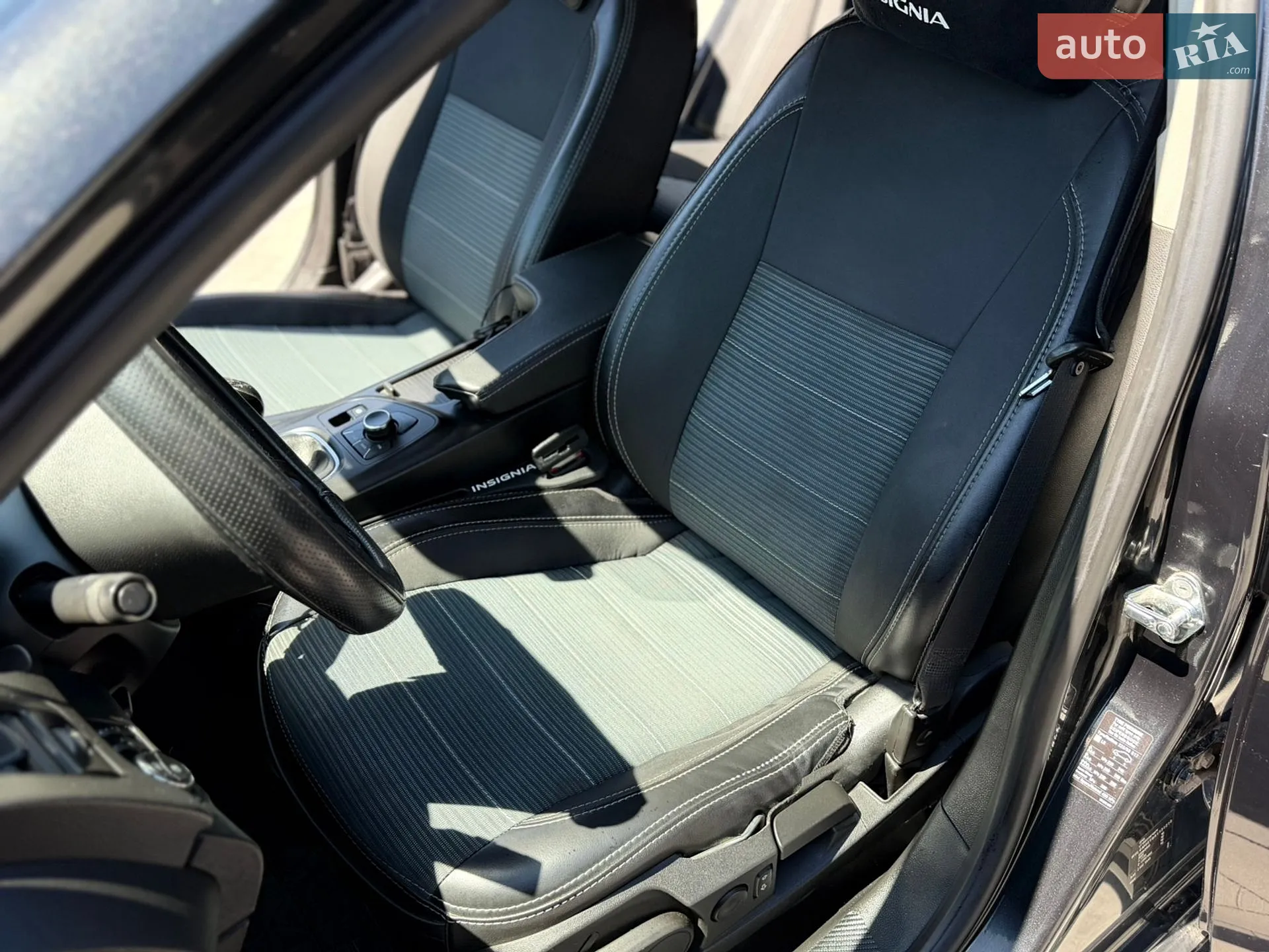 2010 Opel Insignia - мініатюра 9