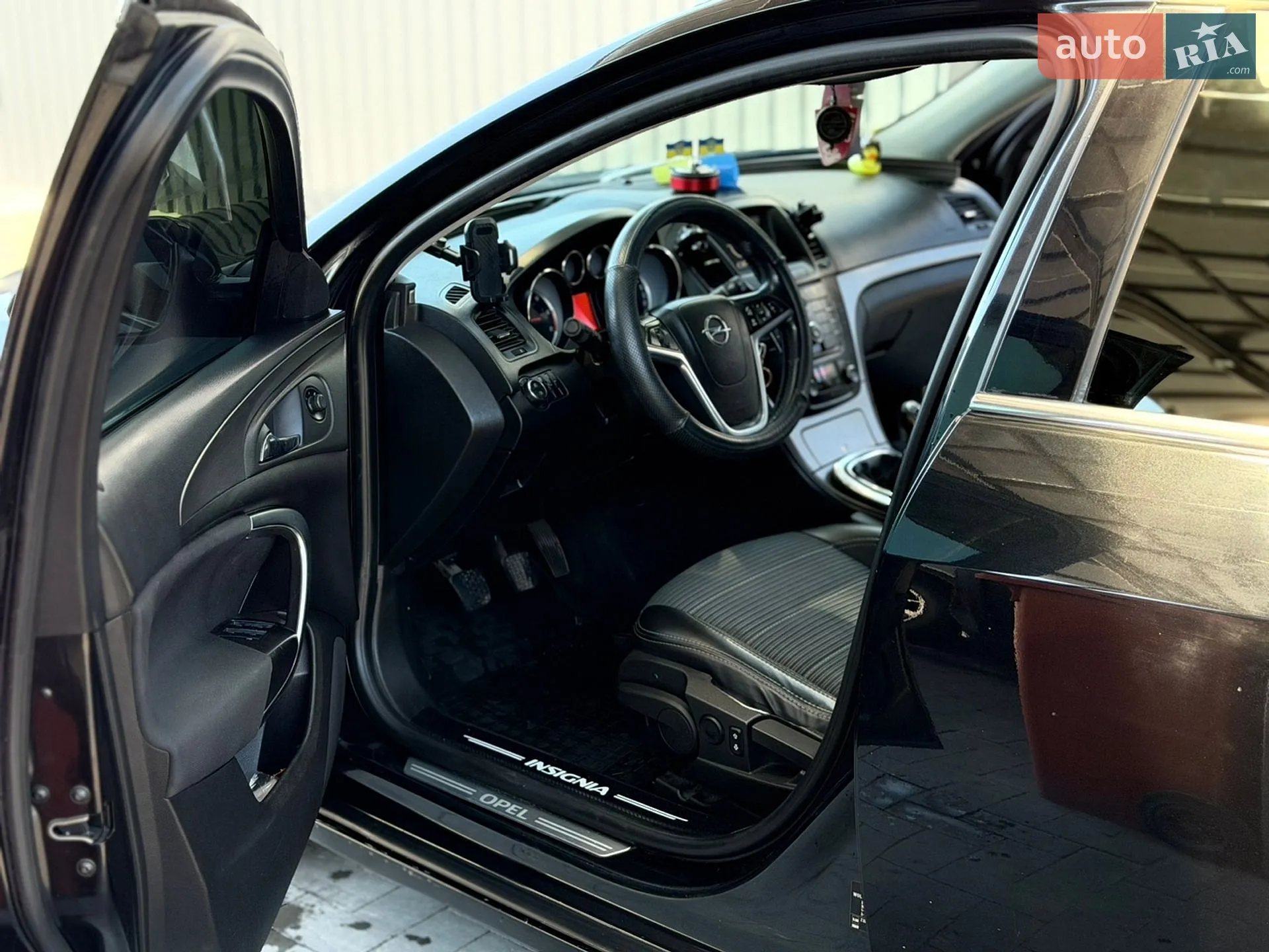 2010 Opel Insignia - мініатюра 15