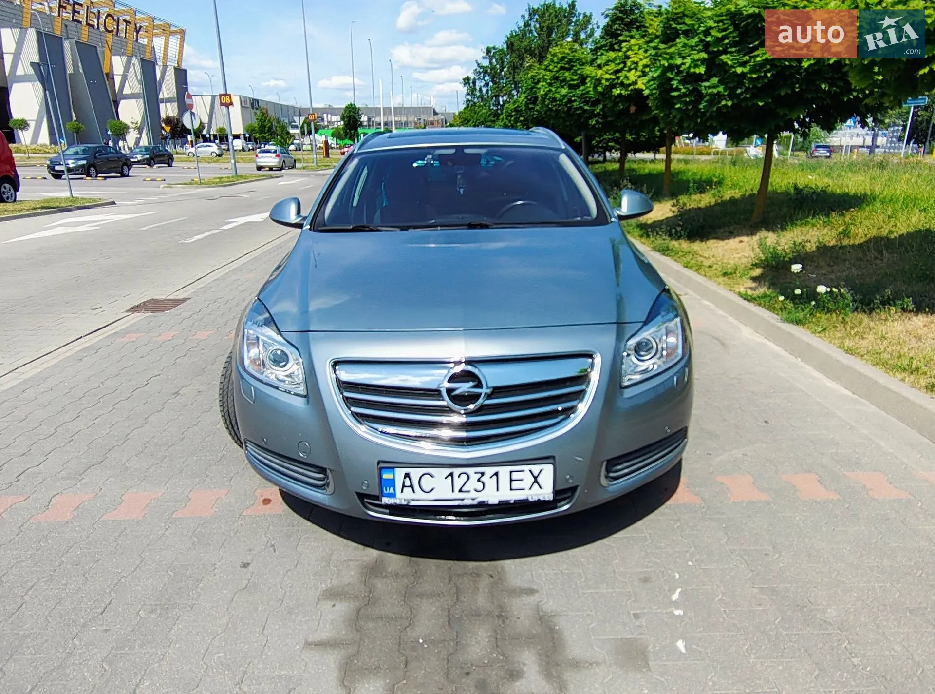 2010 Opel Insignia - мініатюра 12