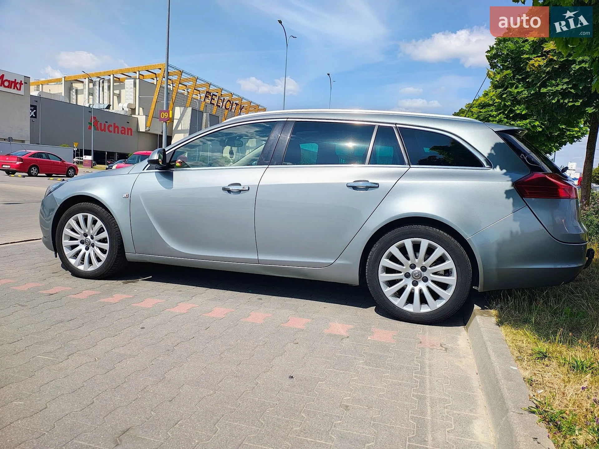 2010 Opel Insignia - мініатюра 8