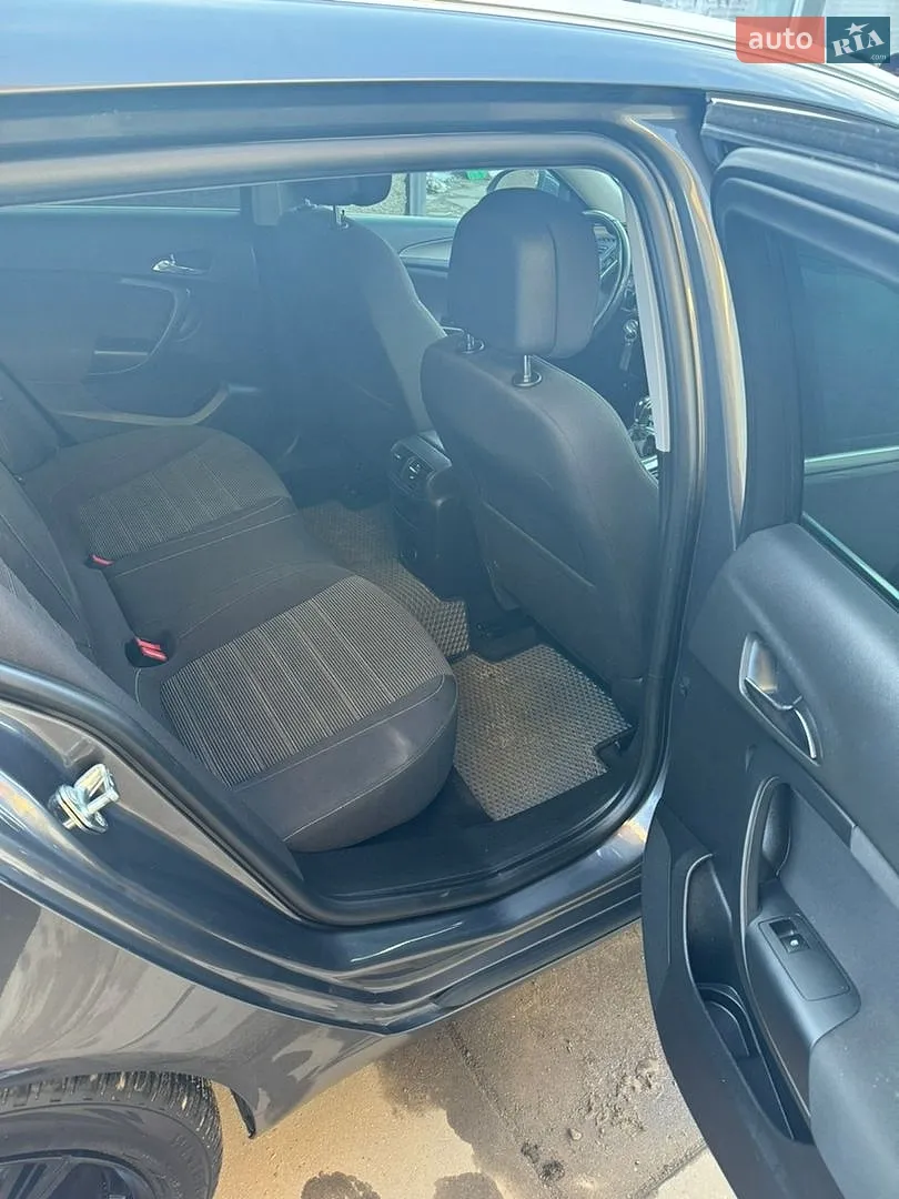 2012 Opel Insignia - мініатюра 3