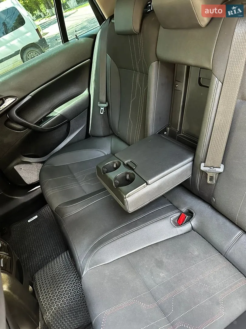 2012 Opel Insignia - мініатюра 3