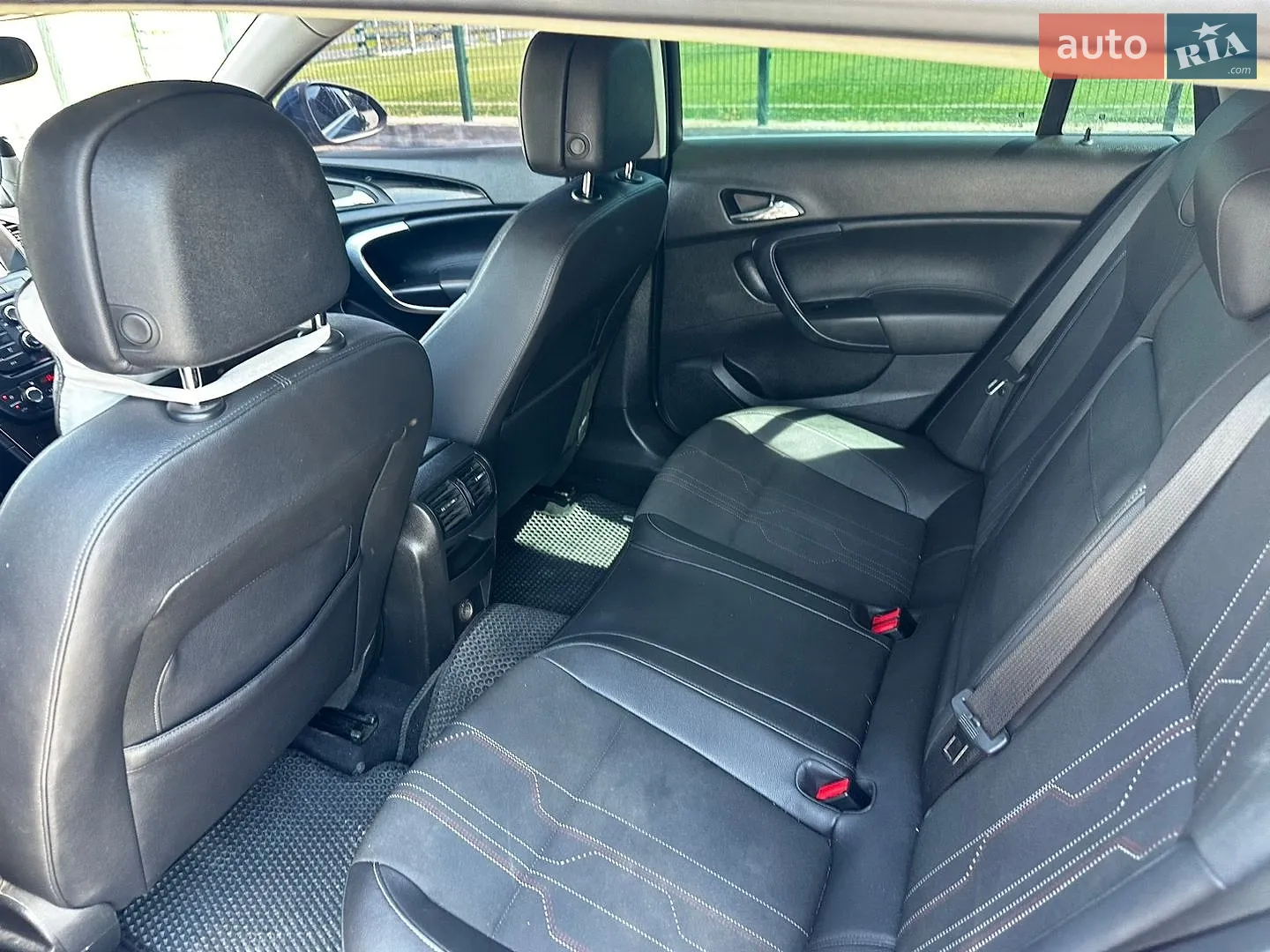 2012 Opel Insignia - мініатюра 15