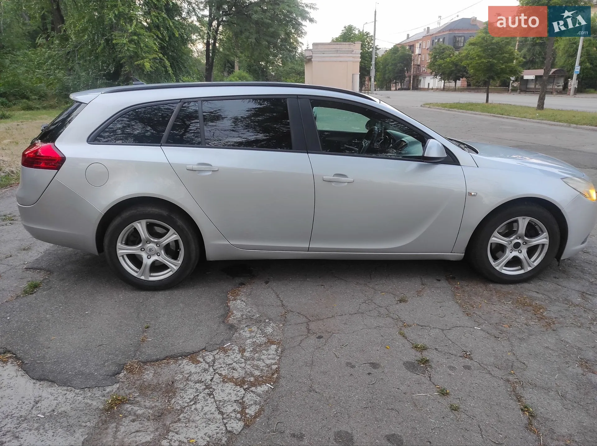 2010 Opel Insignia - мініатюра 4