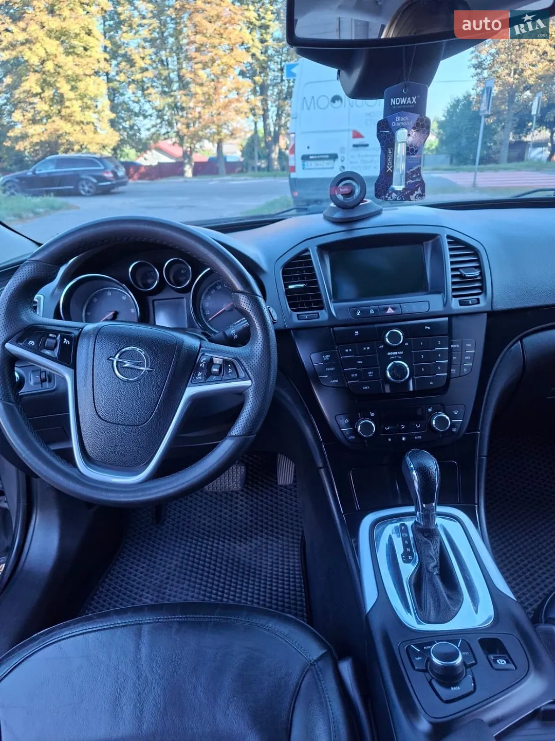2010 Opel Insignia - мініатюра 2