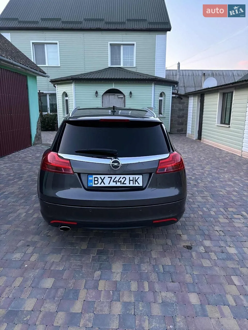 2010 Opel Insignia - мініатюра 5