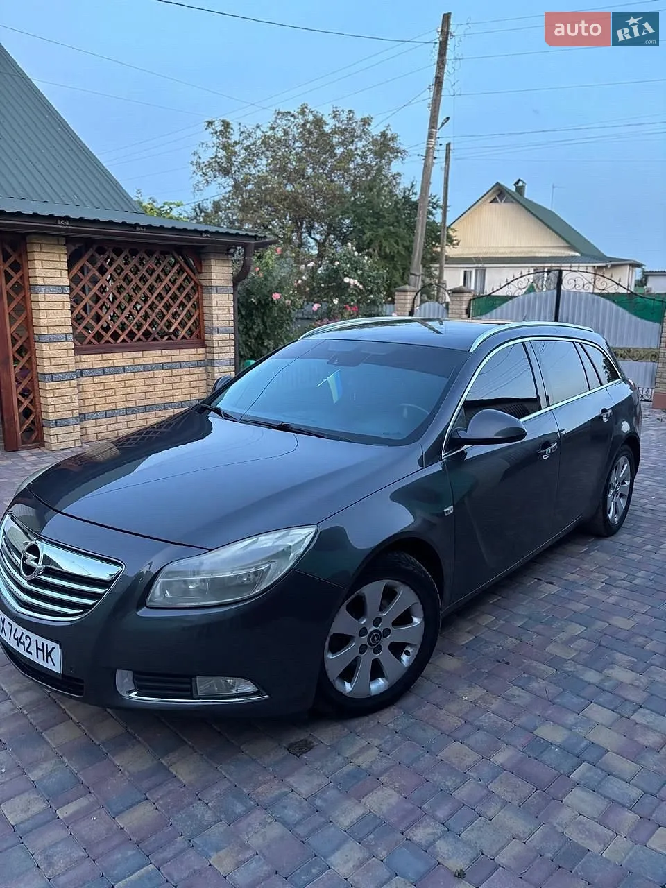 2010 Opel Insignia - мініатюра 2