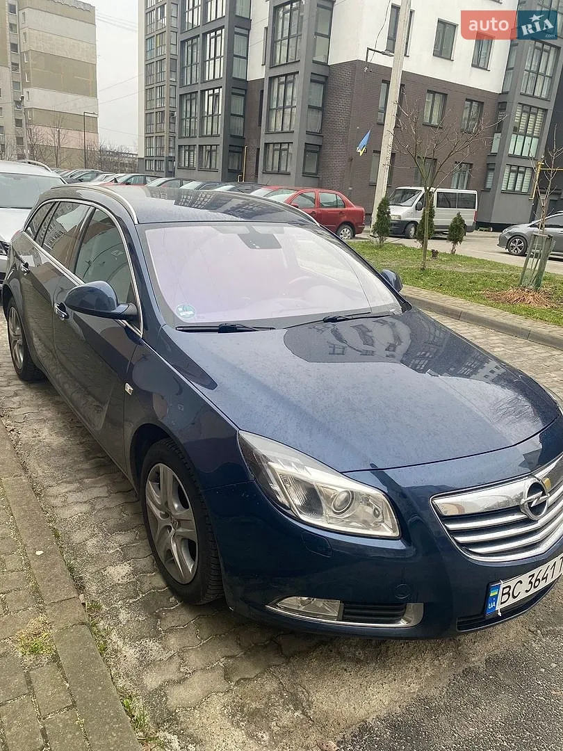 2011 Opel Insignia - мініатюра 2