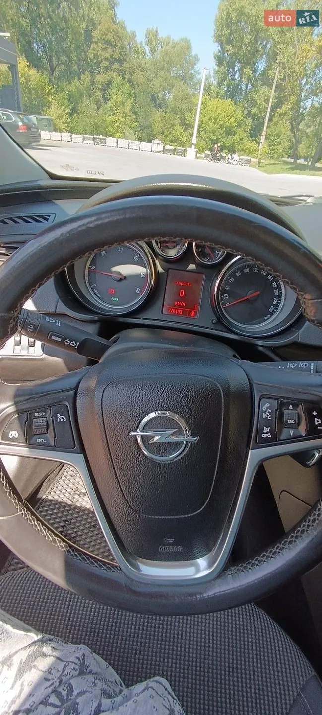 2010 Opel Insignia - мініатюра 15