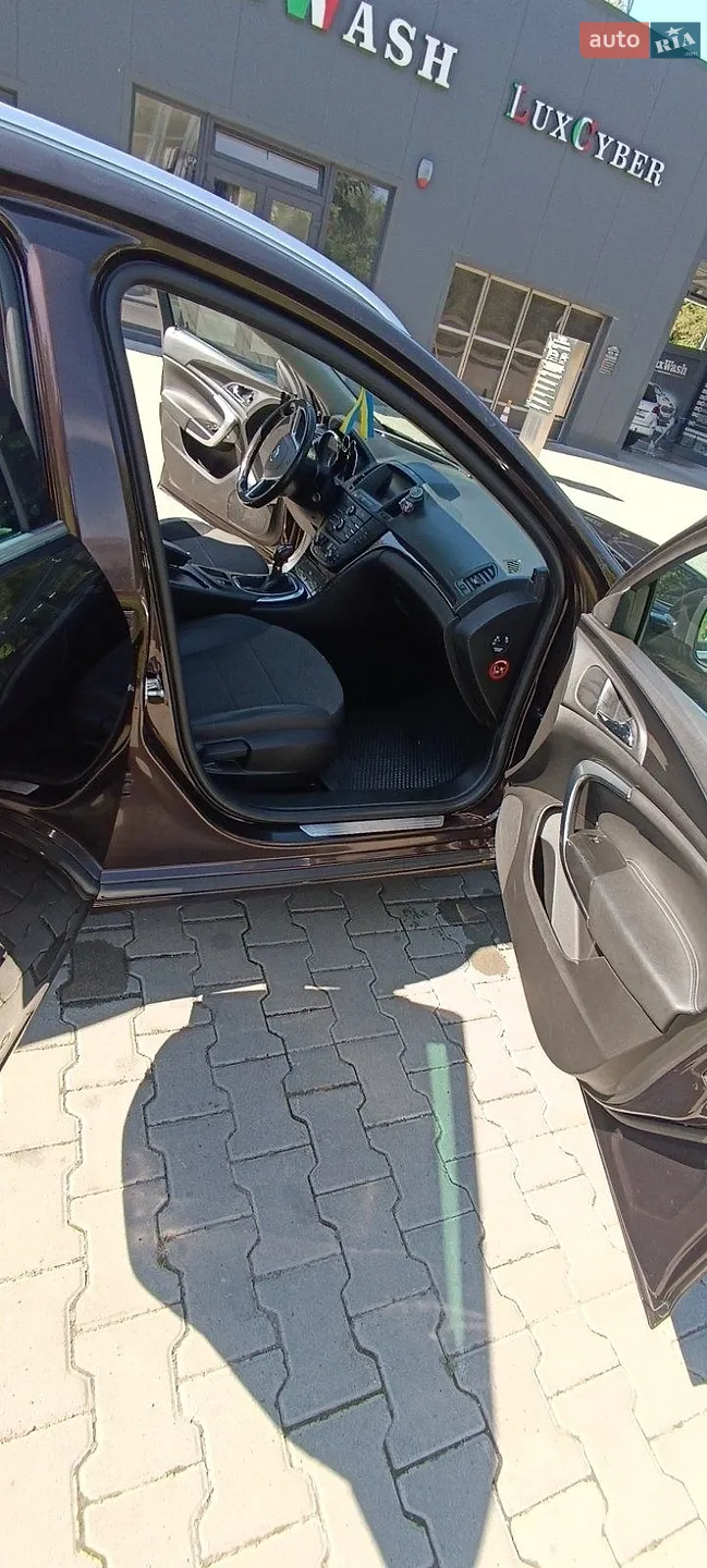 2010 Opel Insignia - мініатюра 17