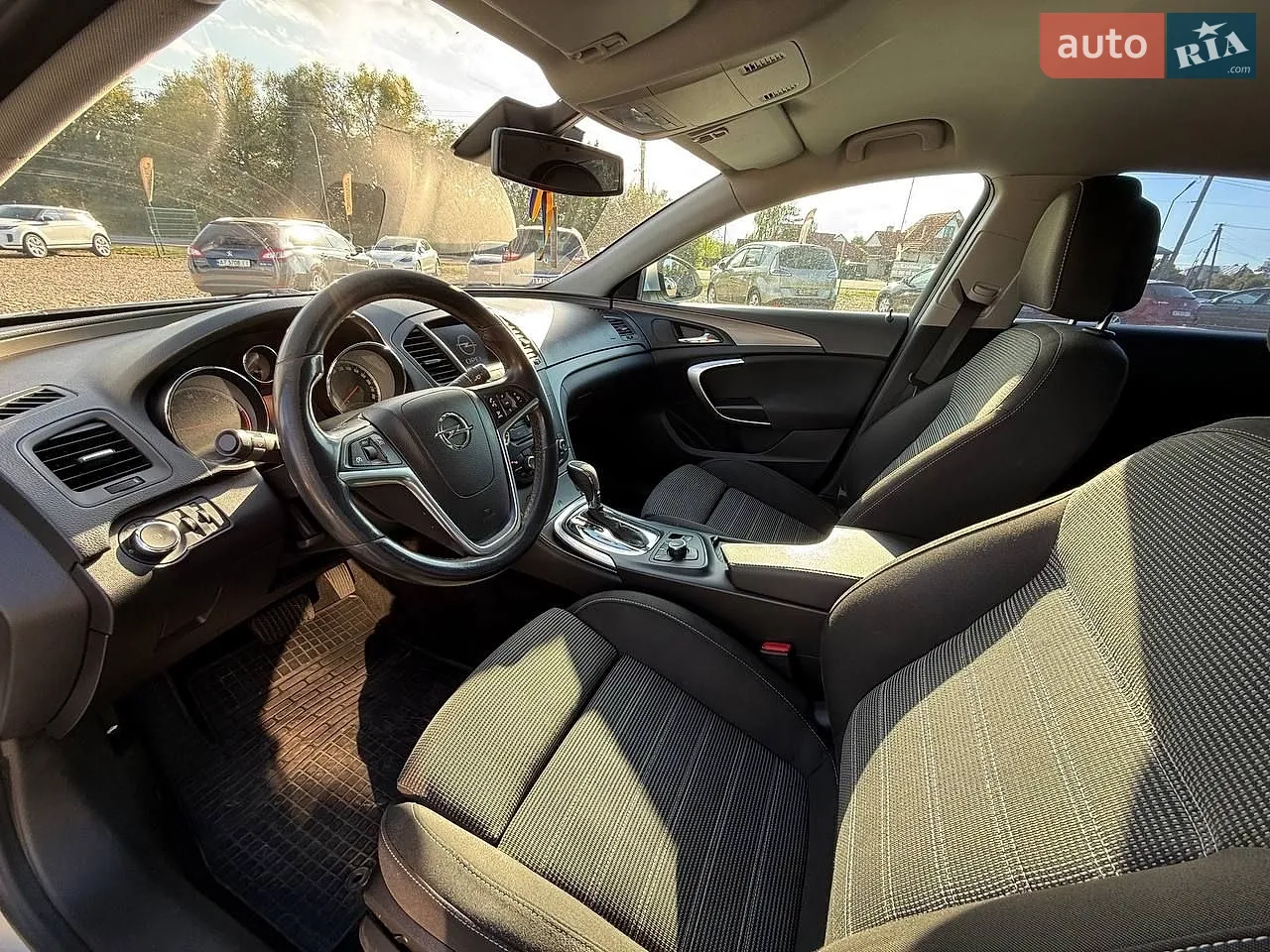 2010 Opel Insignia - мініатюра 12