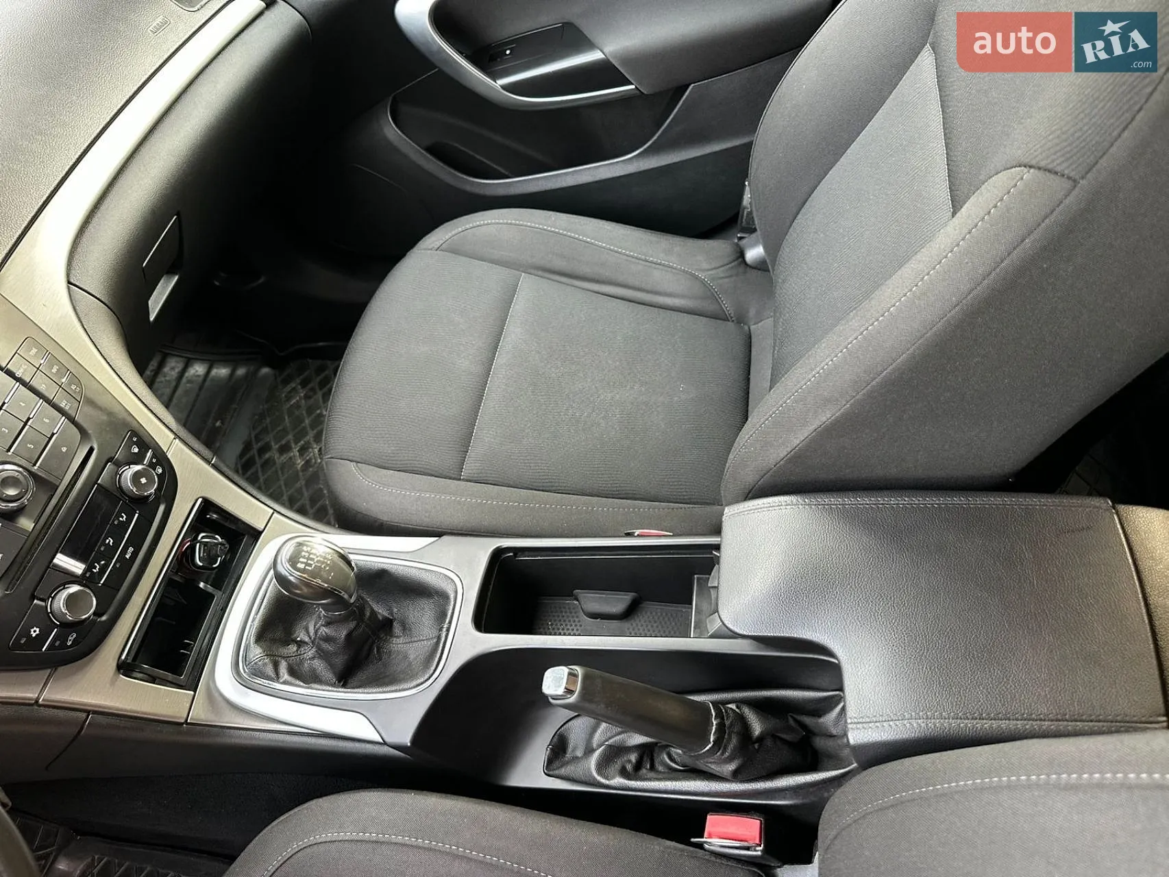 2010 Opel Insignia - мініатюра 28